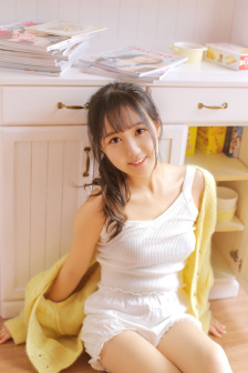 折腰魏劭喝奶